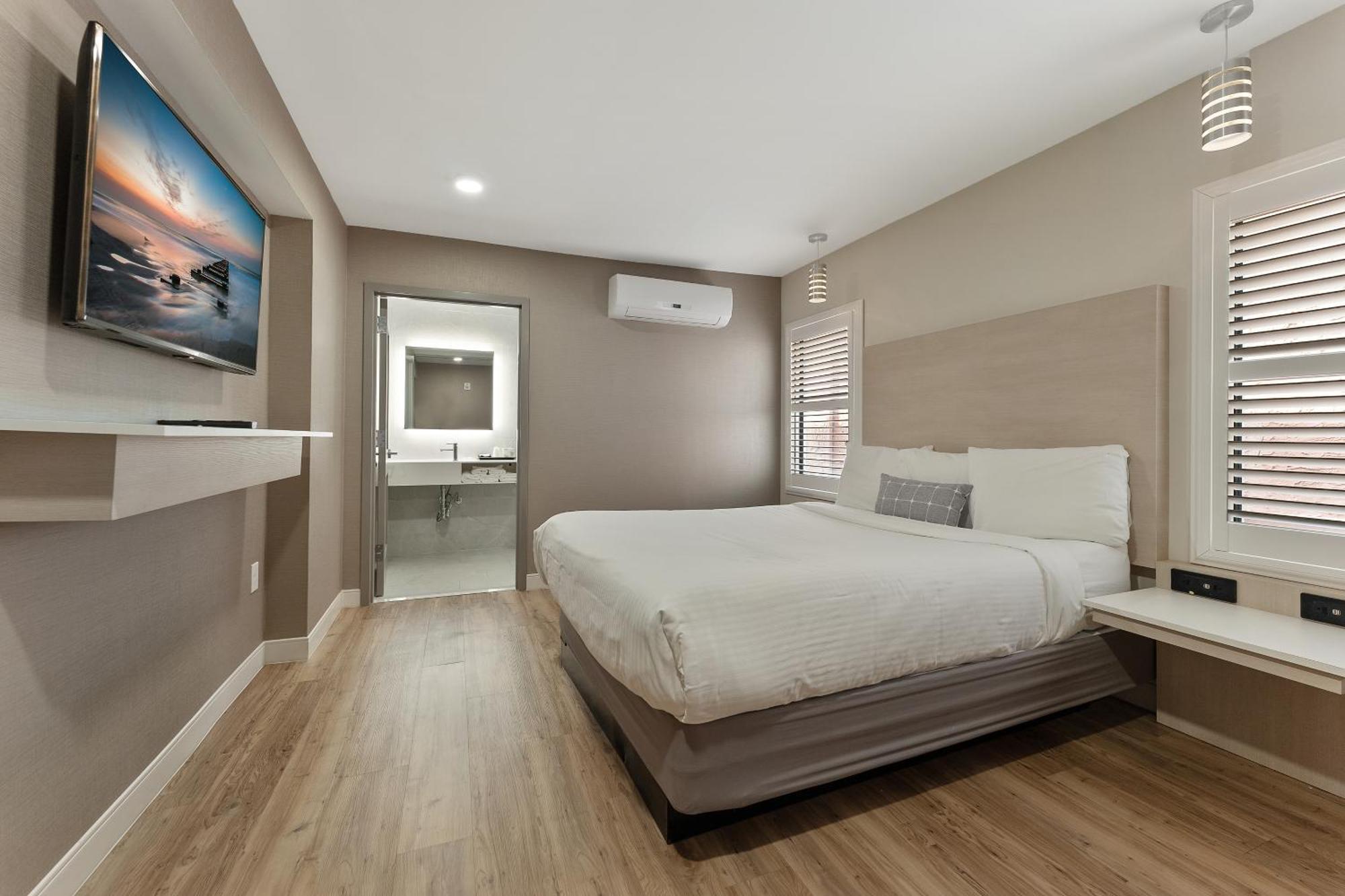 Oceanic Hotel & Barefoot Tiki Bar Wildwood Bilik gambar